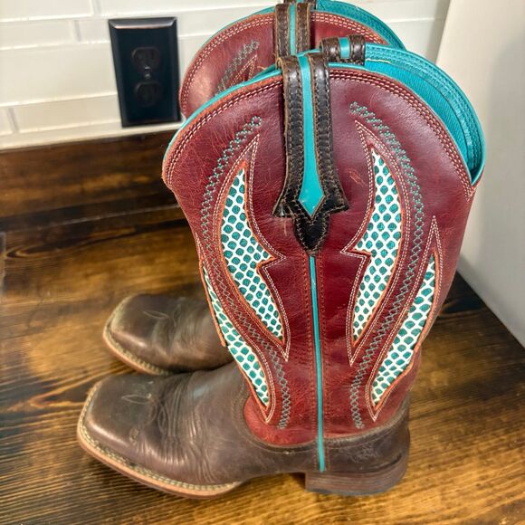 Ariat Brown And Burgundy VentTEK Ultra Western Boot Size 6.5 - Picture 1 of 10